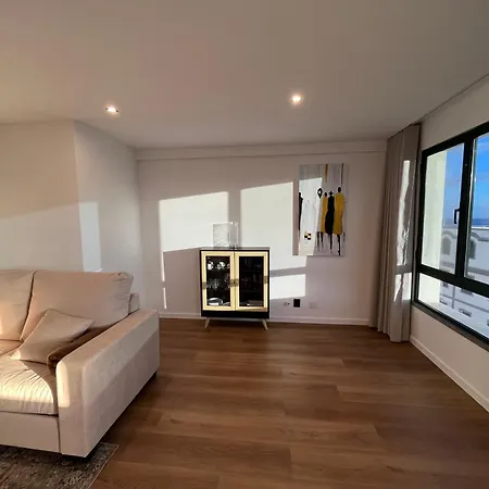 Luxury View Apartment *