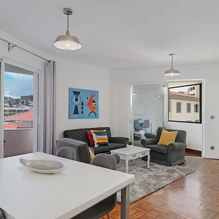 Luxury View Free Parking Families フンシャル