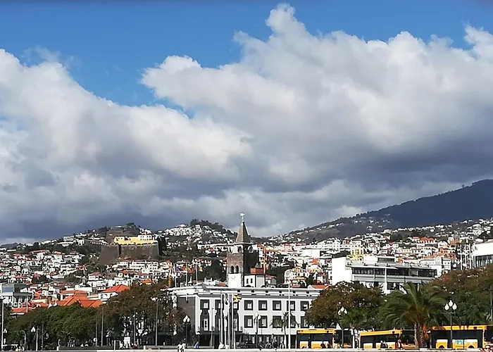 Luxury View Free Parking Families * Funchal (Madeira)