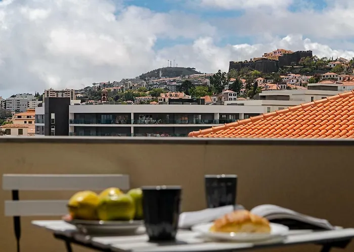 Luxury View Free Parking Families * Funchal (Madeira)